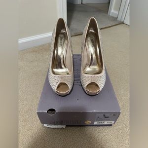 Jennifer lopez heels